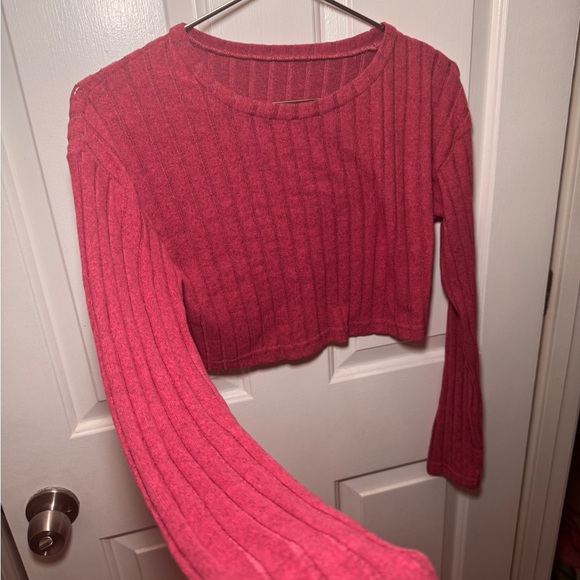 Cropped Ribbed Knit Sweater - Pink - Picture 3 of 5